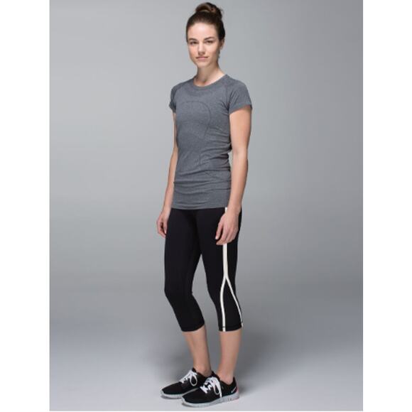 Lululemon Up The Pace Crop Leggings Black Sweet Spot Angel Wing Size 6 - Picture 9 of 11